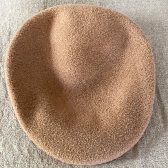 Tan Kangol 504 Wool Cap - Picture 1 of 7